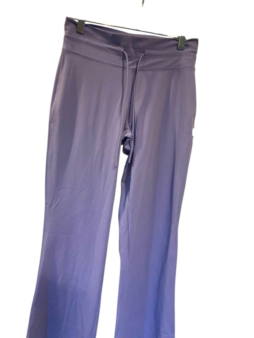 NWT Vuori daily form ankle pant HYACINTH Size M

0826